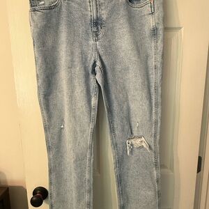 GAP Faded Blue Skinny Jeans- distressed - LIKE NEW- worn once